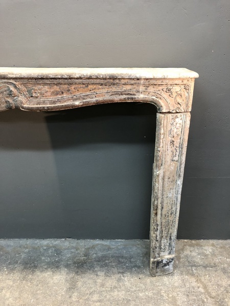 Cheminée En Pierre XVIIIeme