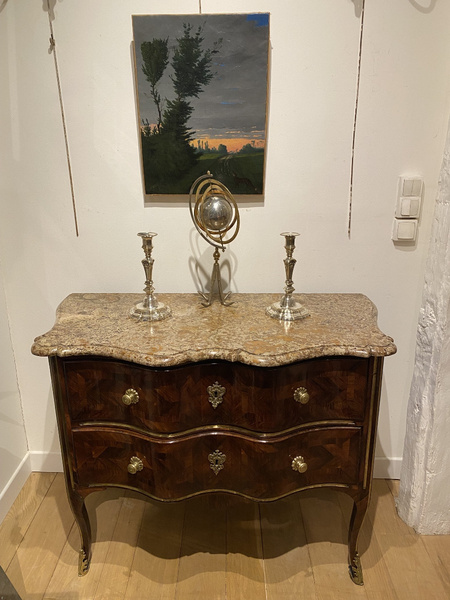 Commode Sauteuse Arbalète époque Régence