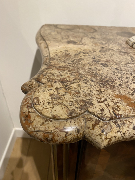 Commode Sauteuse Arbalète époque Régence