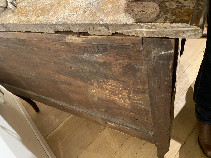 Commode Sauteuse Arbalète époque Régence