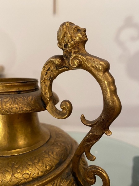 Paire De Vases Cuivre Doré