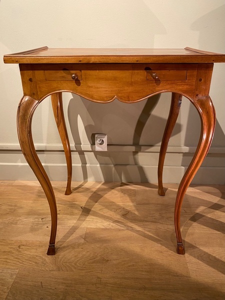 Table Louis XV Noyer