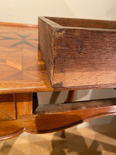 Table Louis XV Noyer