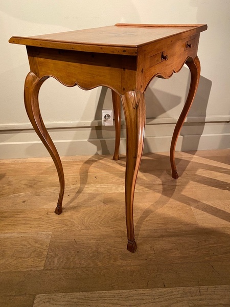 Table Louis XV Noyer